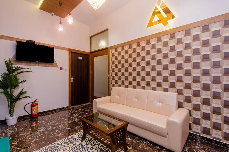 Hotel Axis International