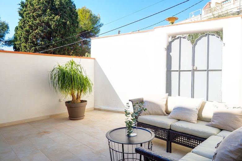 San Sebastian Apartment With Patio