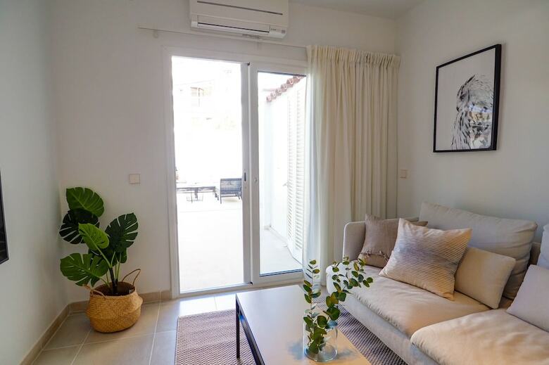 San Sebastian Apartment With Patio
