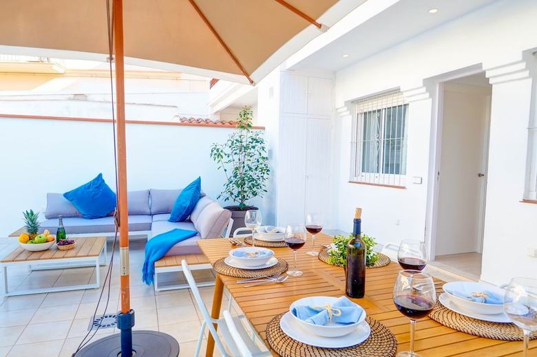 San Sebastian Apartment With Patio