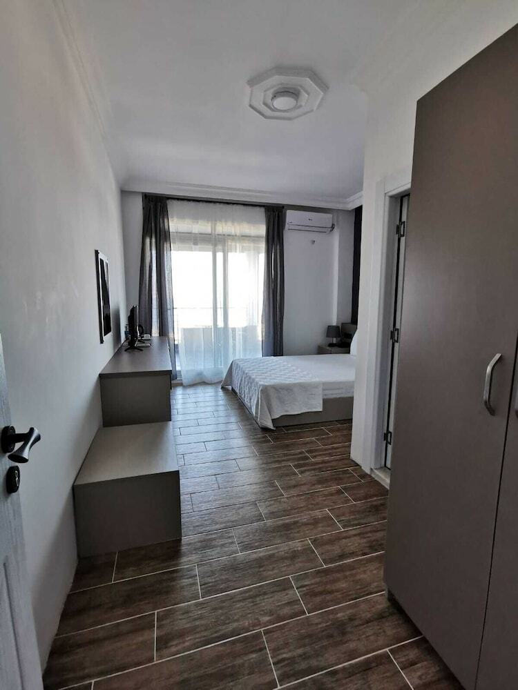Hotel No57 Suites