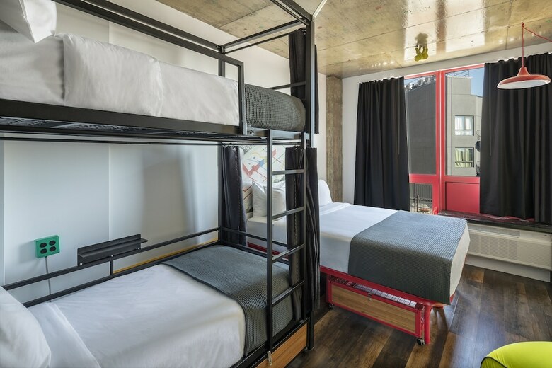 Artel Hotel