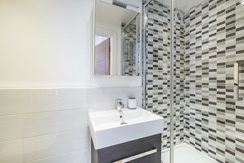 Aparthotel Rupert Apartments By Flexystays