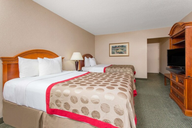 Hotel Ramada By Wyndham Painted Post Corning