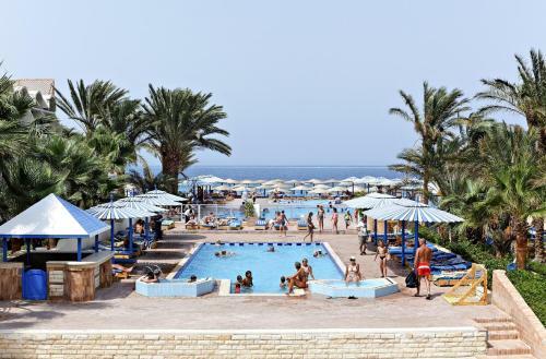 Hotel Empire Beach Resort