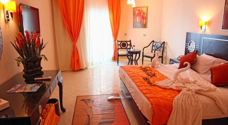 Hotel Sphinx Aqua Park Beach Resort