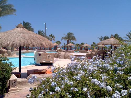Hotel Lotus Bay Resort