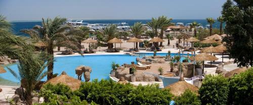 Hotel Lotus Bay Resort