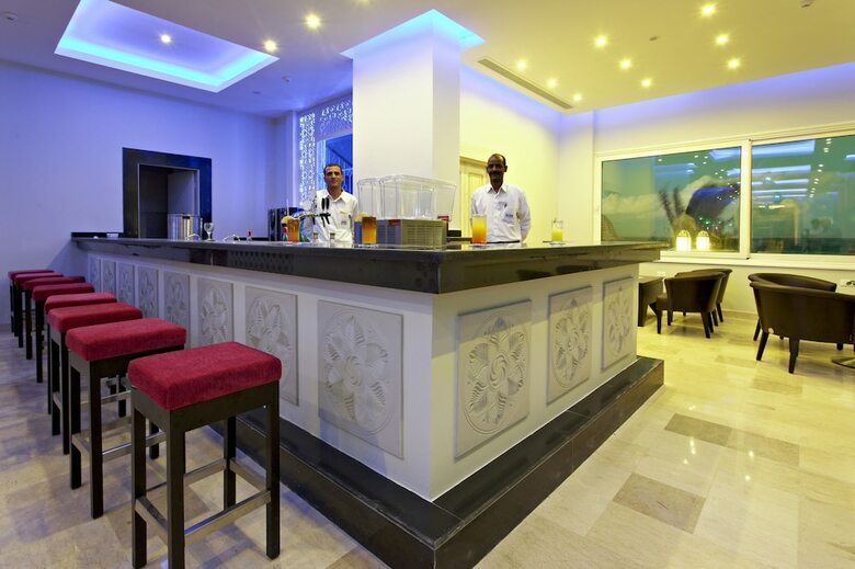 Hotel The Three Corners Royal Star Beach Resort
