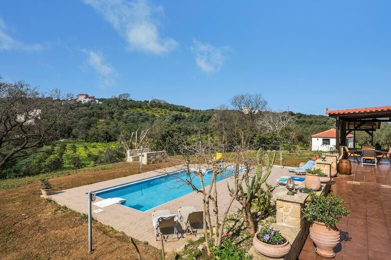 Athina Traditional Villa
