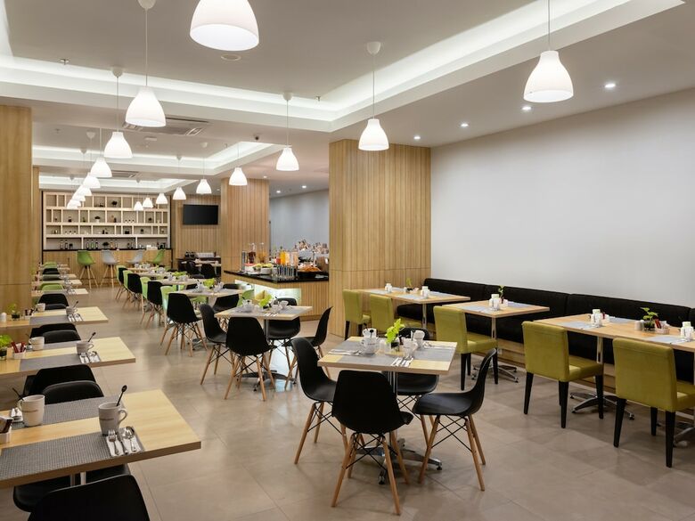 Favehotel Karawang
