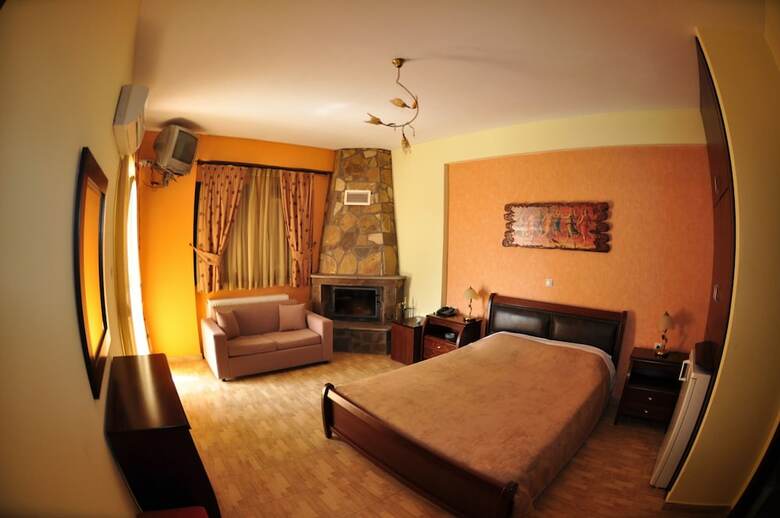 Hotel Oreiades Suites