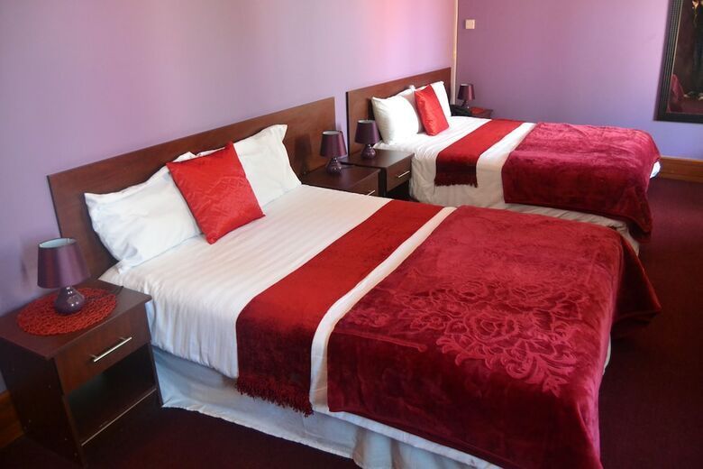 Kubu Hotel