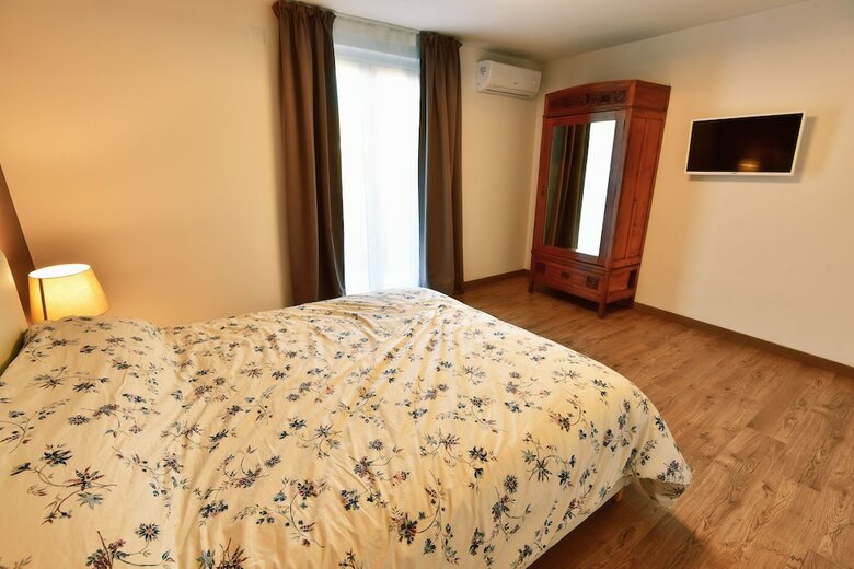 Badia Apartments