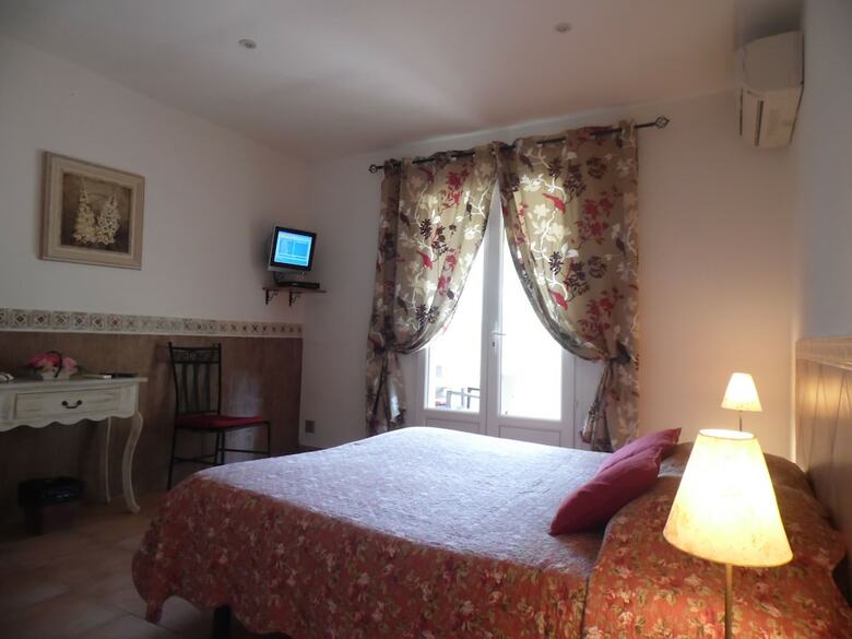 Rocca Rossa Locations G�tes Palombaggia