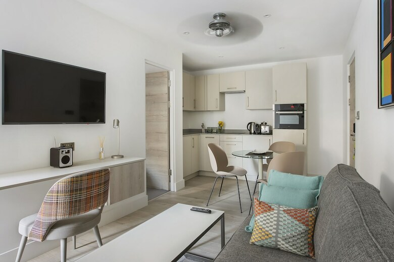 Q Square By Supercity Aparthotels