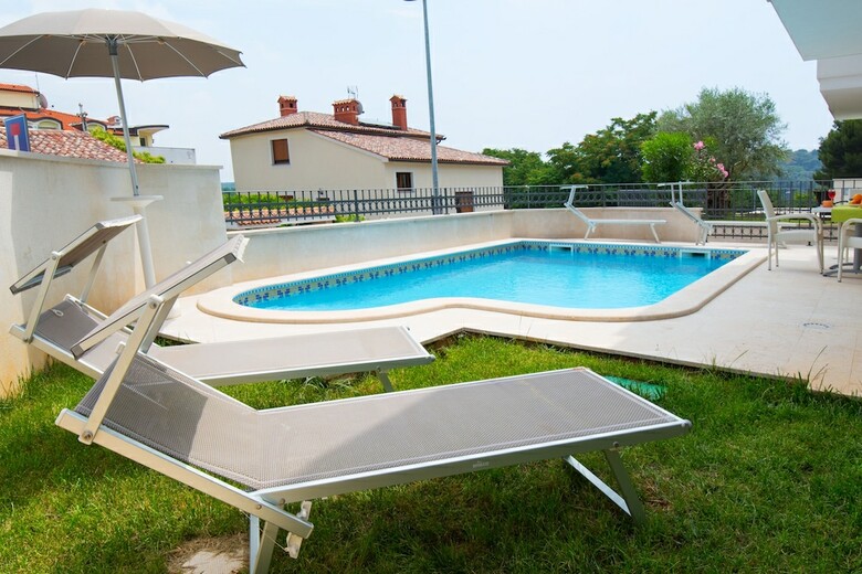Apartments Lumare With Private Pool