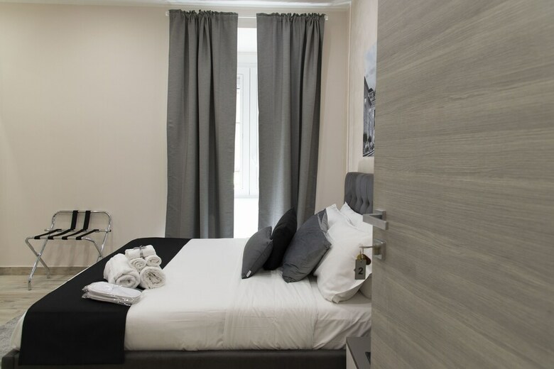 Hotel Room91 - St. Angelo Castle