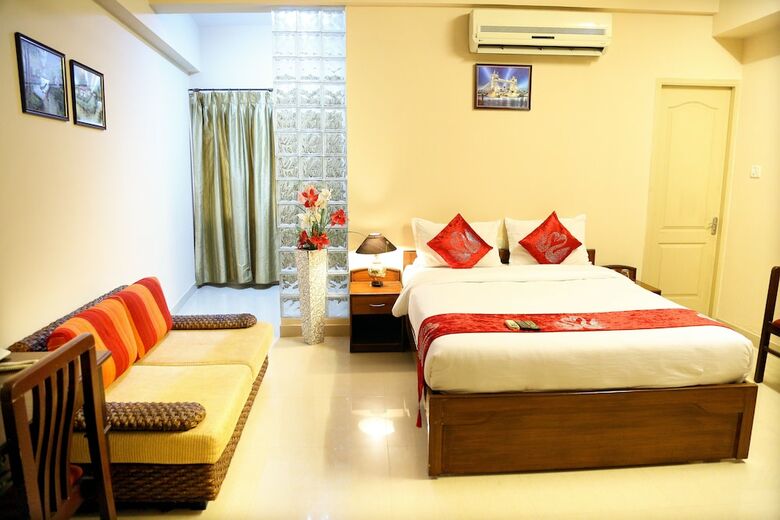 Hotel Pleasant Moments