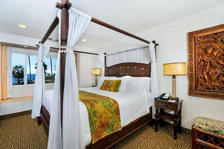 Hotel Pantai Inn