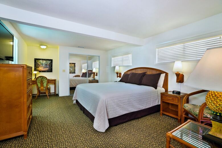Hotel Pantai Inn