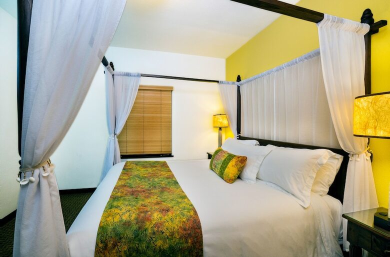 Hotel Pantai Inn
