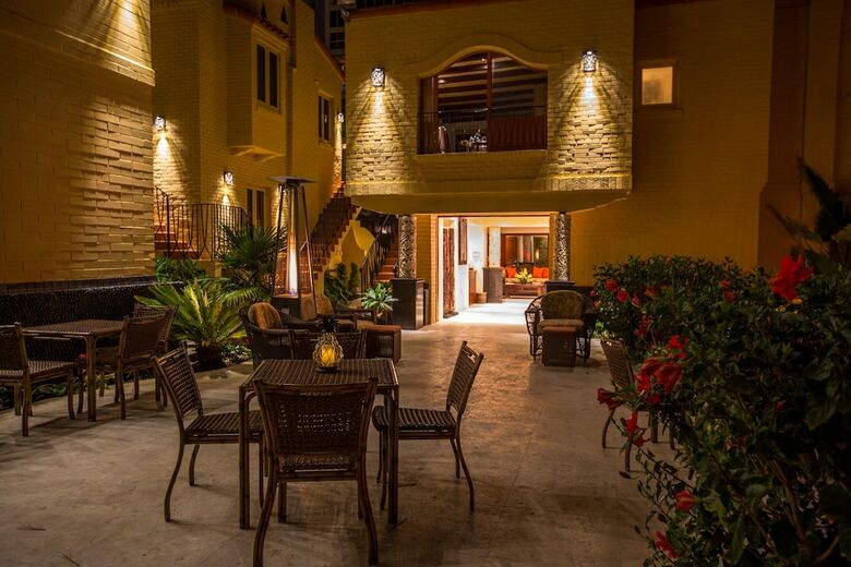 Hotel Pantai Inn