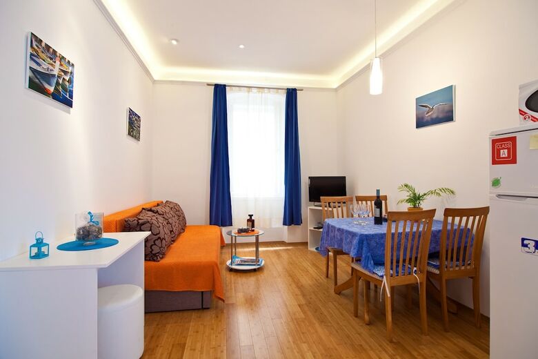 Apartments Val