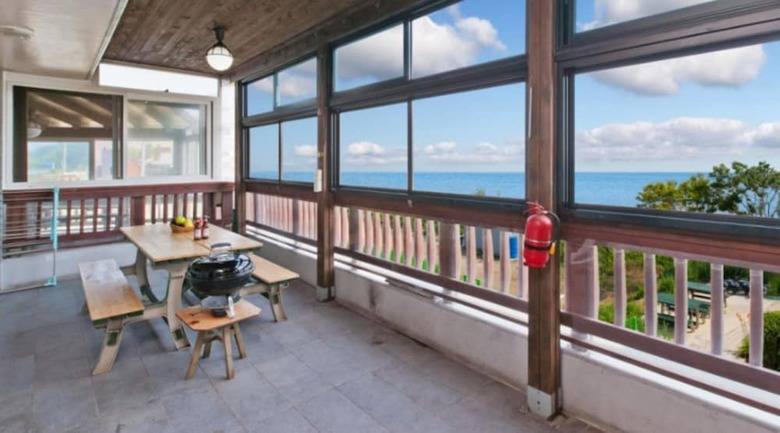 Yegrina Pension