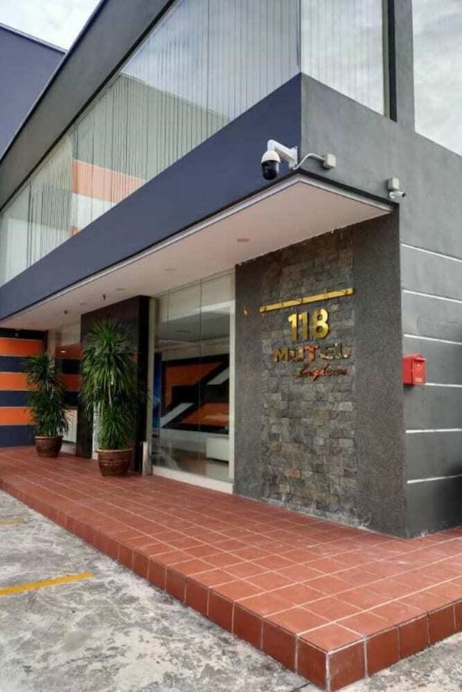 Hotel Oyo 90040 118 Motel