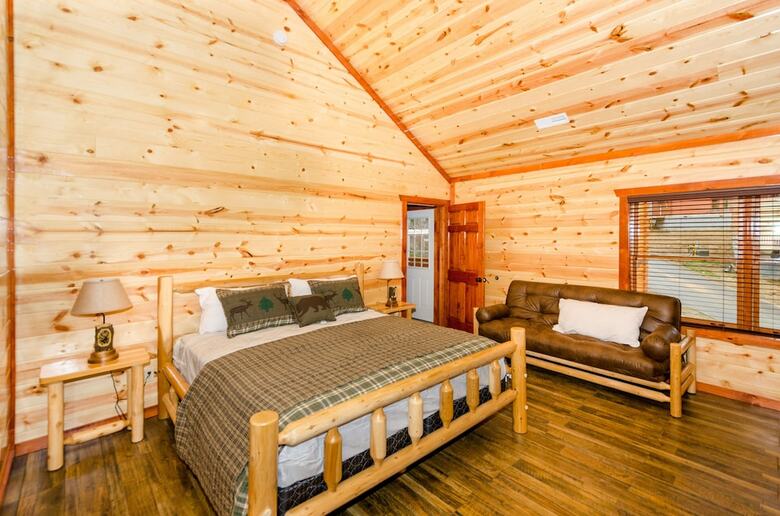 Smokystays 6 Br Cabin W Indoor/heated Pool