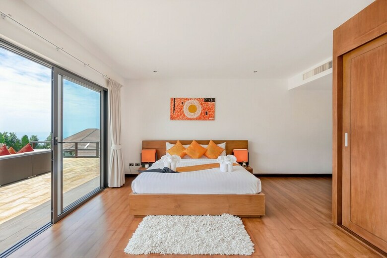 5 Bedroom Sea View Villa Bubbles