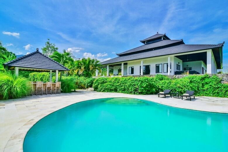 Lovina Residence