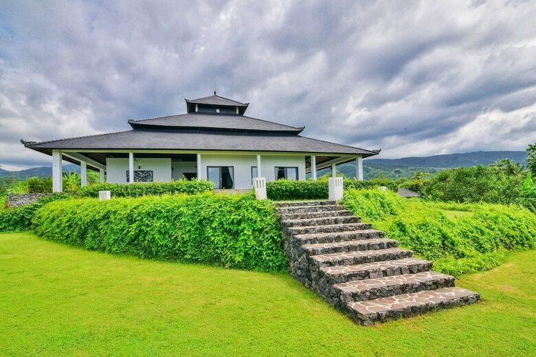 Lovina Residence