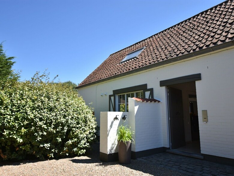 Luxury Villa In Sint-idesbald With Jacuzzi