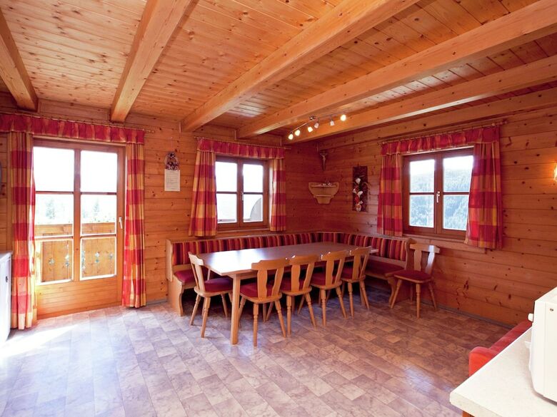 Apartamentos Spacious Cottage Near Ski Area In Wagrain