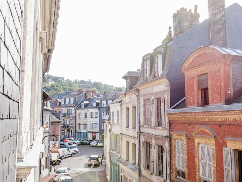 Cosy Studio Apartment In Honfleur Near Harbour