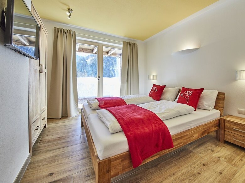 Romantic Chalet In Saalbach-hinterglemm With Sauna