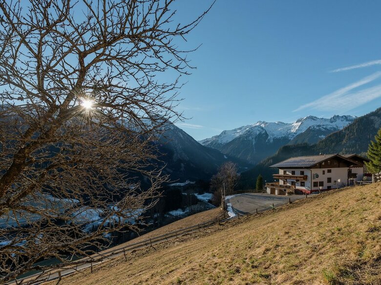 Gorgeous Chalet With Sauna In K�nigsleiten