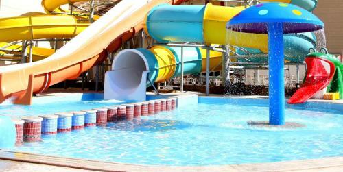 Hotel King Tut Aqua Park Beach Resort