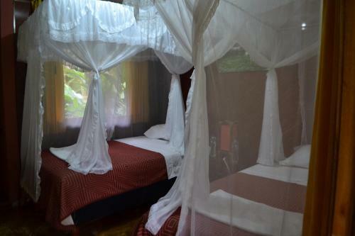 Shandia Lodge