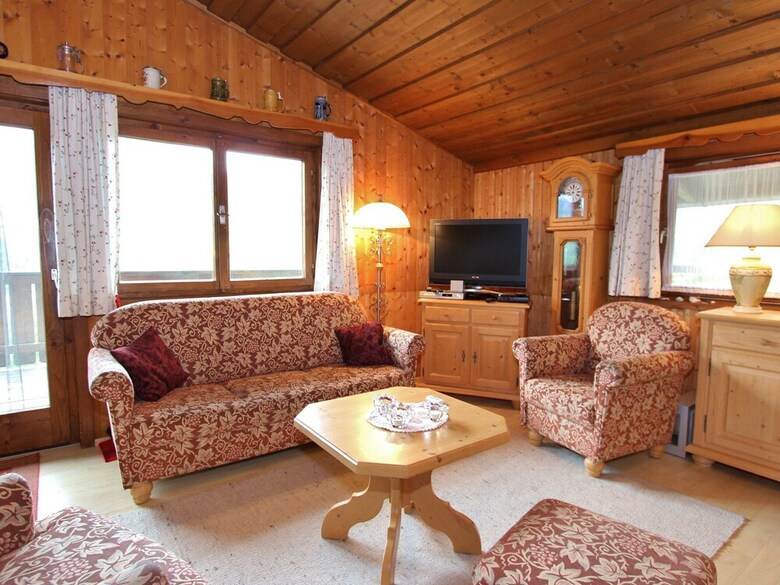 Comfortable Holiday Home Near Ski Area In Niedernsill
