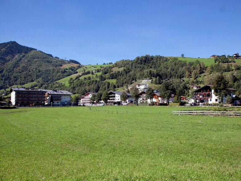 Spacious Chalet In Kaprun With Sauna