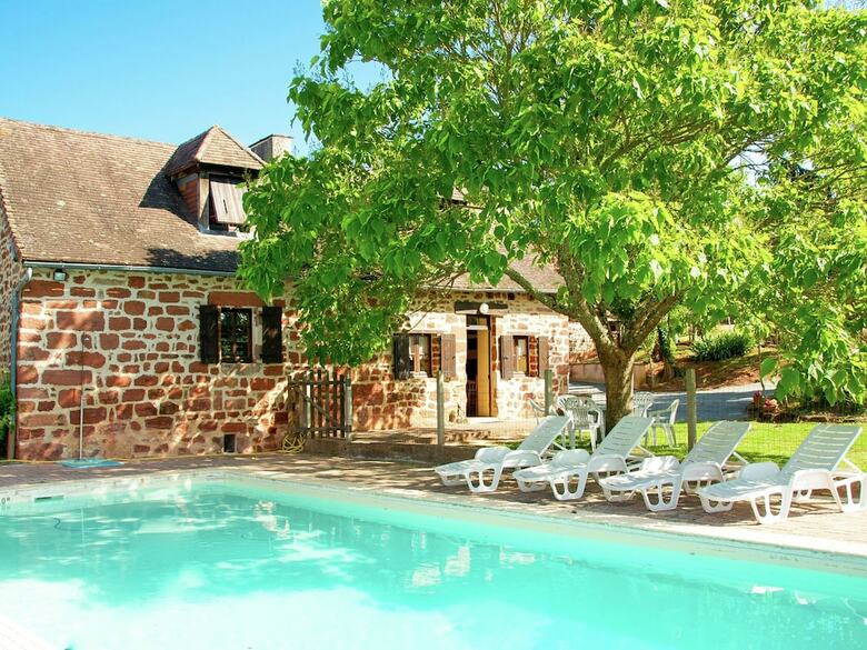 Spacious, Authentic Farmhouse In A Hamlet With Magnificent View And Pool
