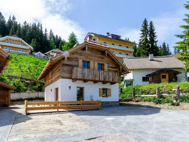 Luxurious Chalet In Katschbergh�he With Balcony