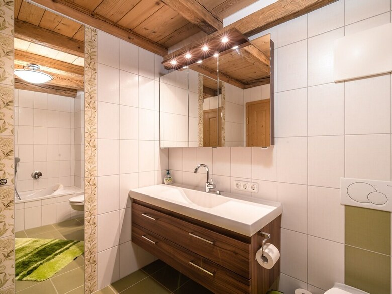 Cozy Mansion In S�ll With Garden