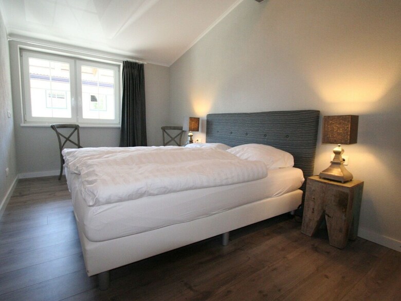 Comfortable Apartment With Terrace, Ski Storage, Parking