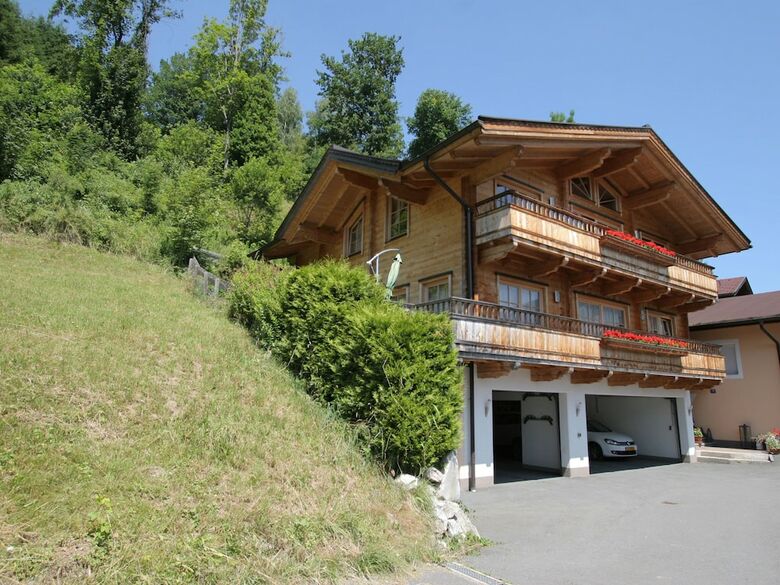 Luxurious Apartment In Brixen Im Thale With Steambath