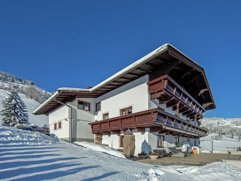 Gorgeous Apartment With Sauna In Brixen Im Thale