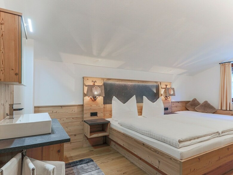 Gorgeous Apartment With Sauna In Brixen Im Thale